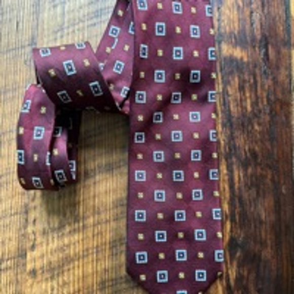 Men's Jos. A. Bank Burgundy Patterned Necktie One Size - Picture 1 of 3